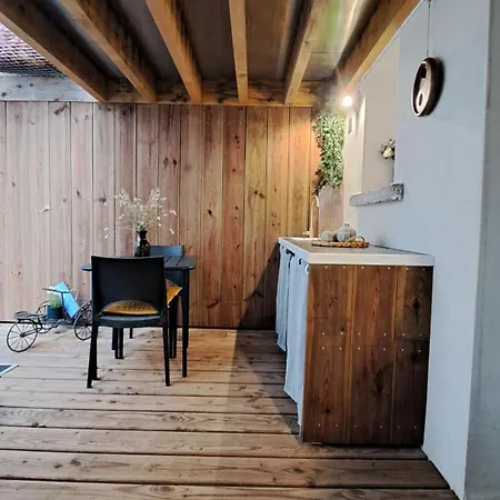 Le Patio De Ninou * Aigues-Mortes
