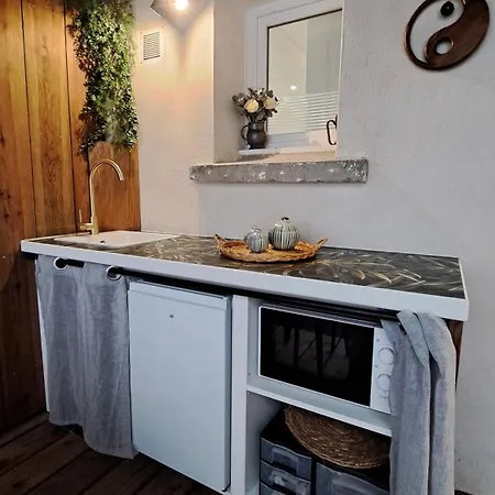 Le Patio De Ninou Bed & Breakfast